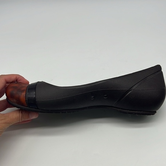 Crocs - Maryjane Brown Turtle Toe Cap Slip On Brown Flats Size 7 - Picture 7 of 11